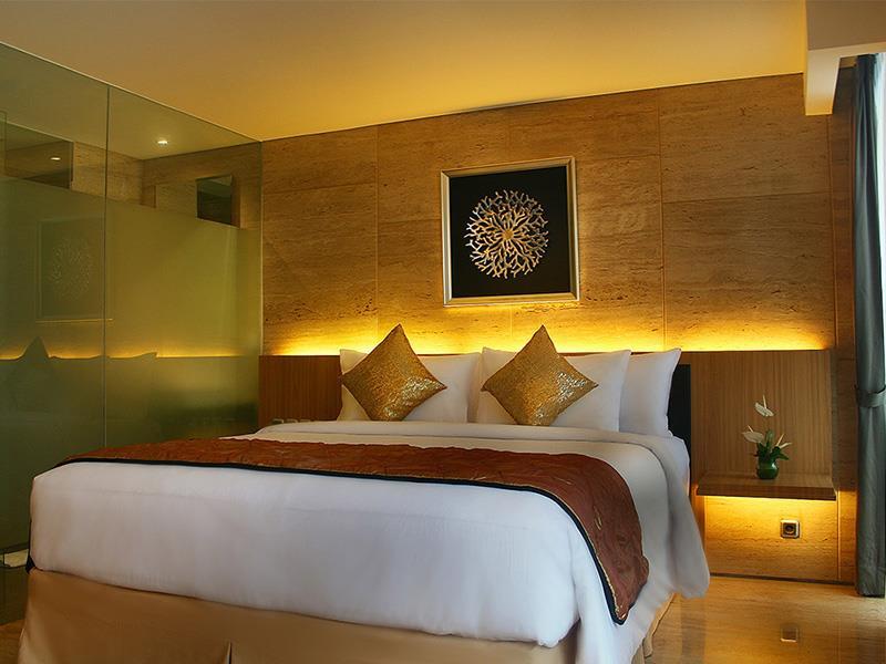 Hotel De Vins Sky 4*